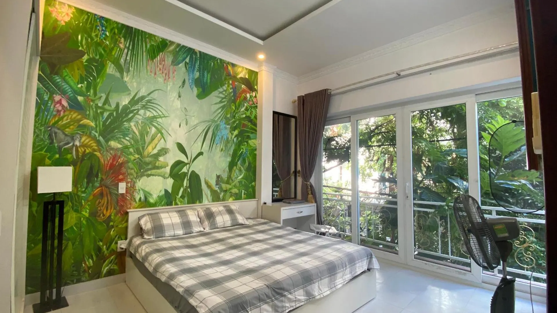 Babel Beach House Da Nang 0*,